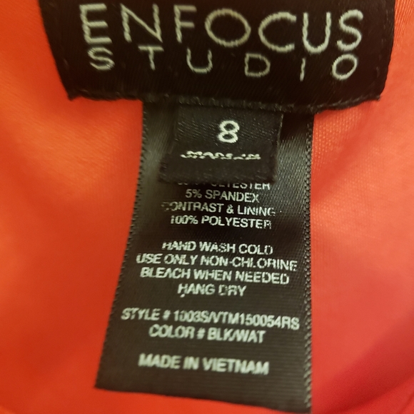 Dress - Picture 9 of 13